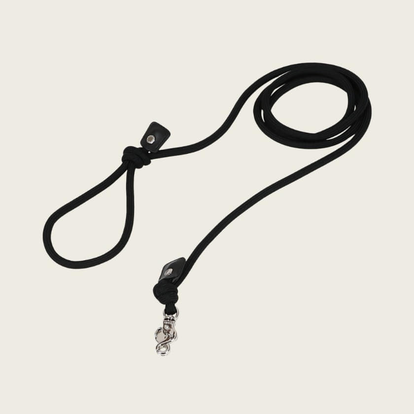 Essential Lead_BLACK