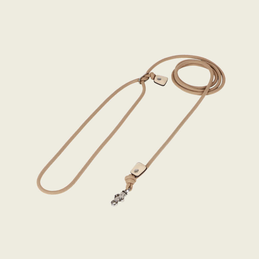 Essential Hands-Free Lead_BEIGE