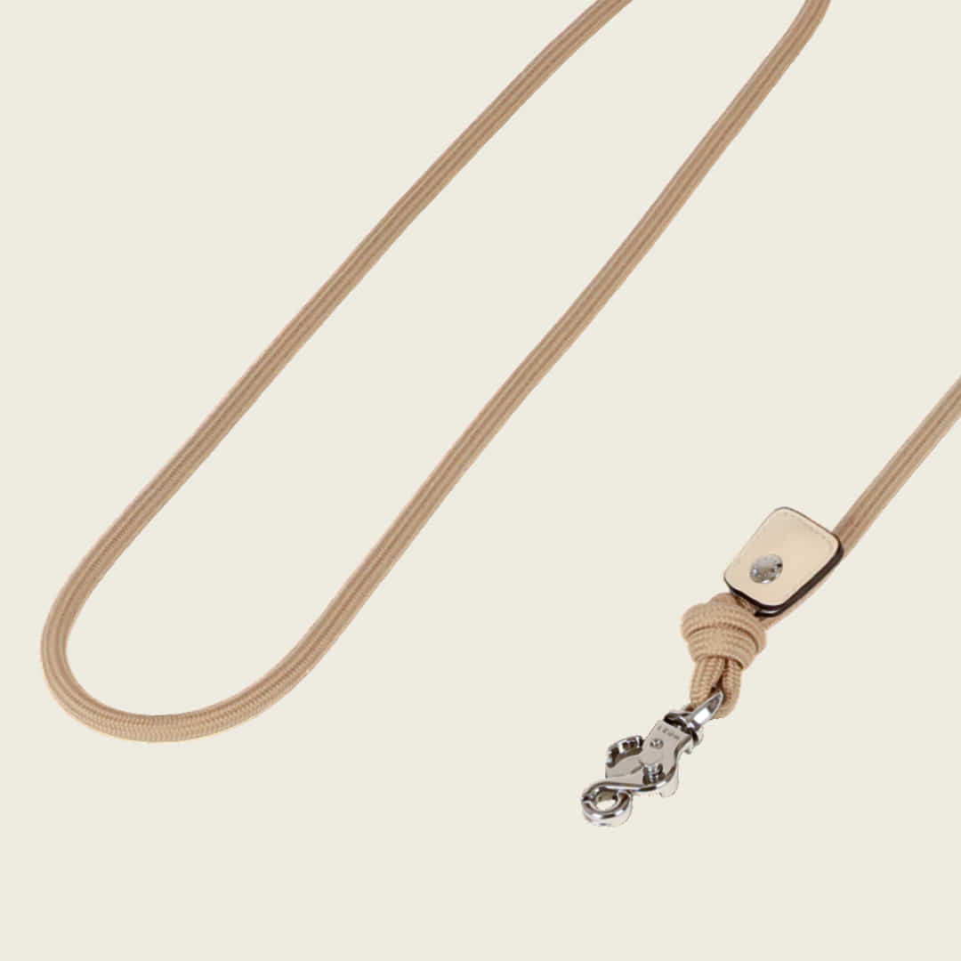 Essential Hands-Free Lead_BEIGE