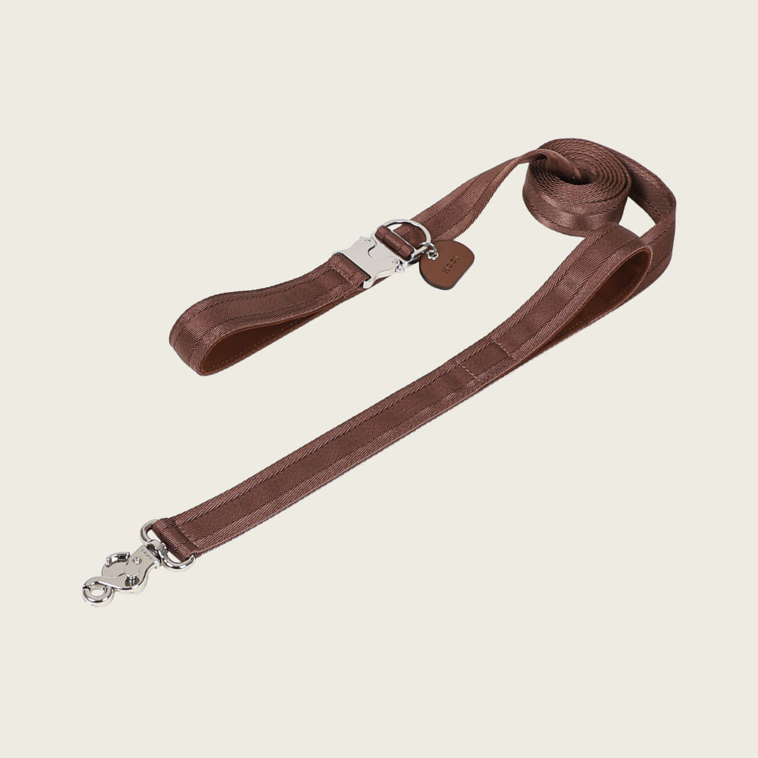 Saddle Hands-Free Lead_MOCHA L